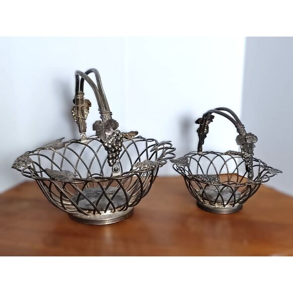 Pair Metal Grapes and Leaves Godinger Silver Plate Bridal Baskets Fruit Baskets - Picture 1 of 16